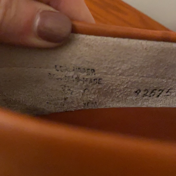 Dooney and Bourke Beautiful vintage pebbles leather loafers - size 8.5 - Picture 8 of 10